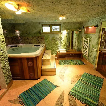 Villa Arciau Juros