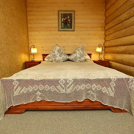 Arciau Juros Willa *